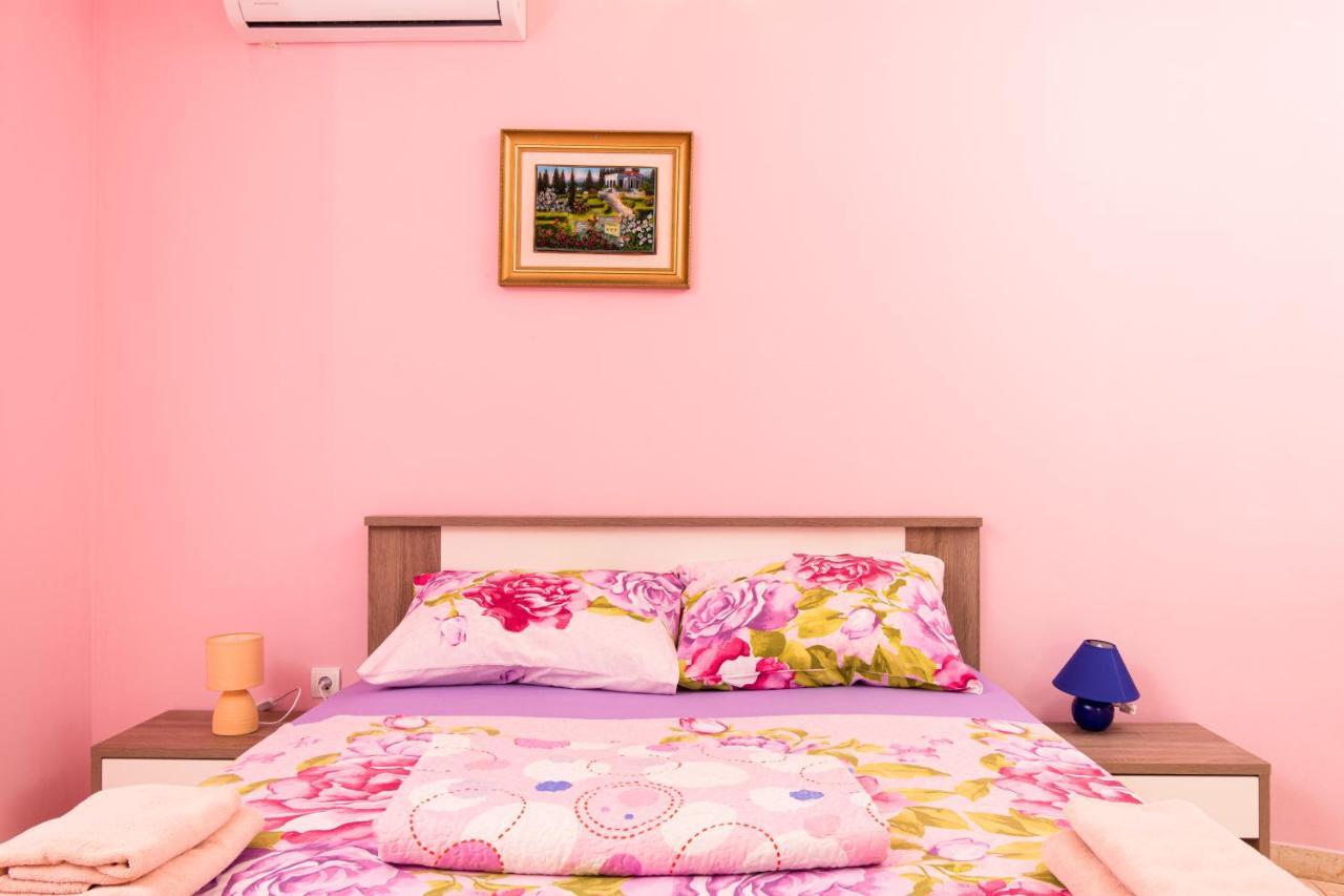 Lovely House Rovigno Esterno foto