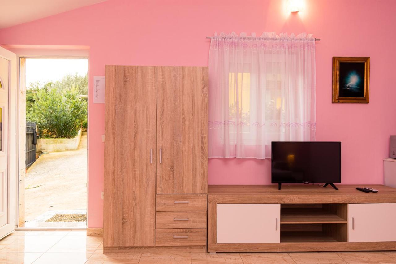 Lovely House Rovigno Esterno foto